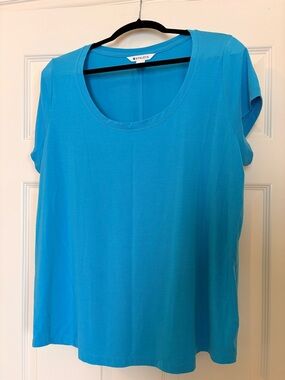 Athleta Turquoise Scoop Neck Tee